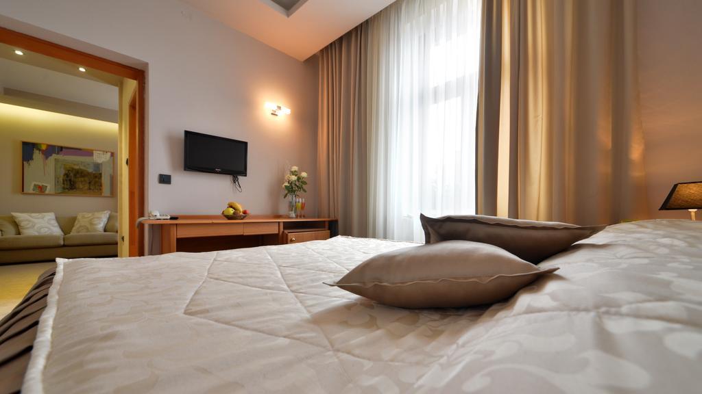 Hotel Zelengora Крагуевац Екстериор снимка